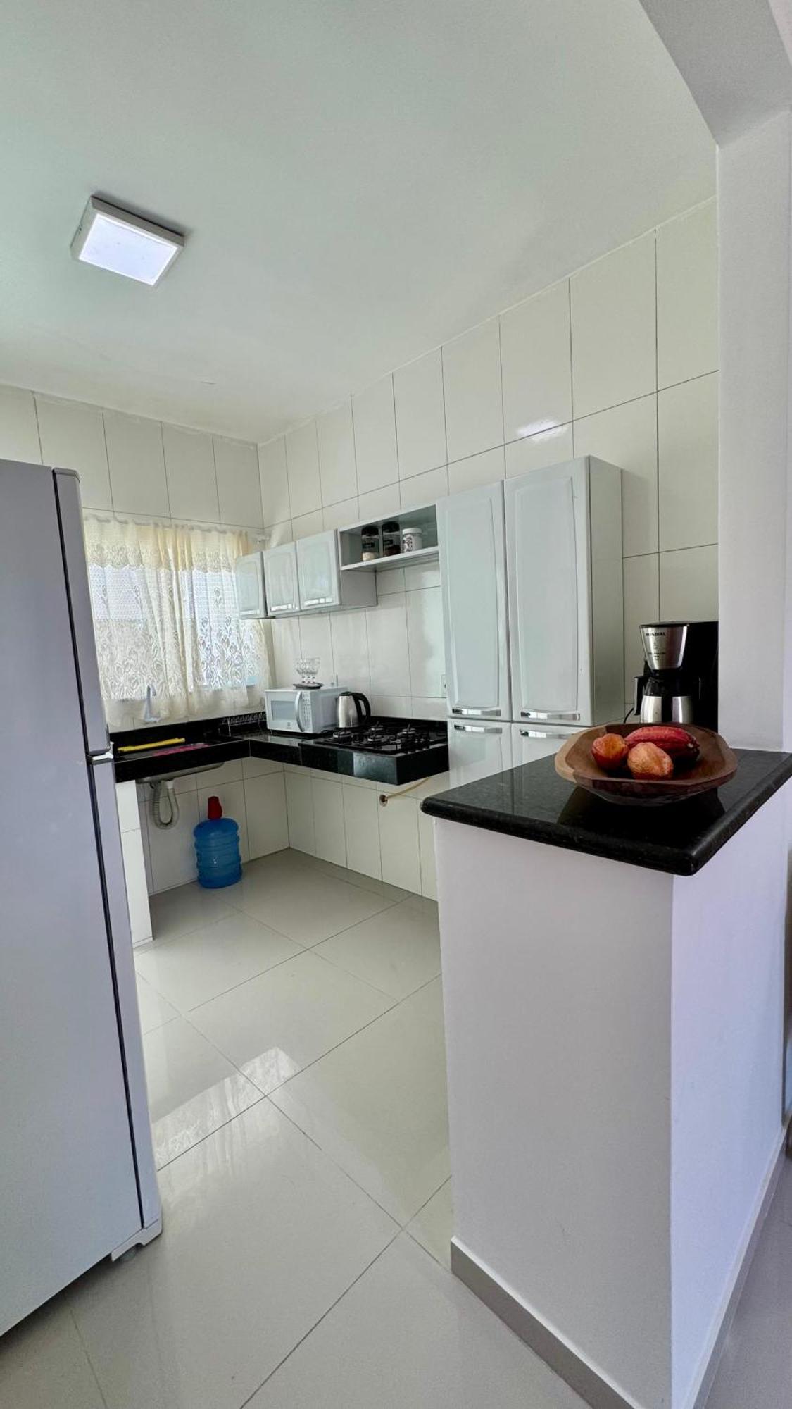 Casa de férias Casa A 500m Da Com 02 Quartos, Suite, Wi-fi 120mbps, Ar Condicionado, Cozinha Completa, Maquina De Lavar E Estacionamento *