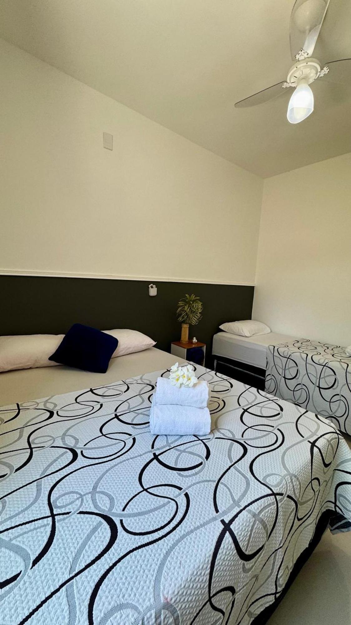 Casa de férias Casa A 500m Da Com 02 Quartos, Suite, Wi-fi 120mbps, Ar Condicionado, Cozinha Completa, Maquina De Lavar E Estacionamento *